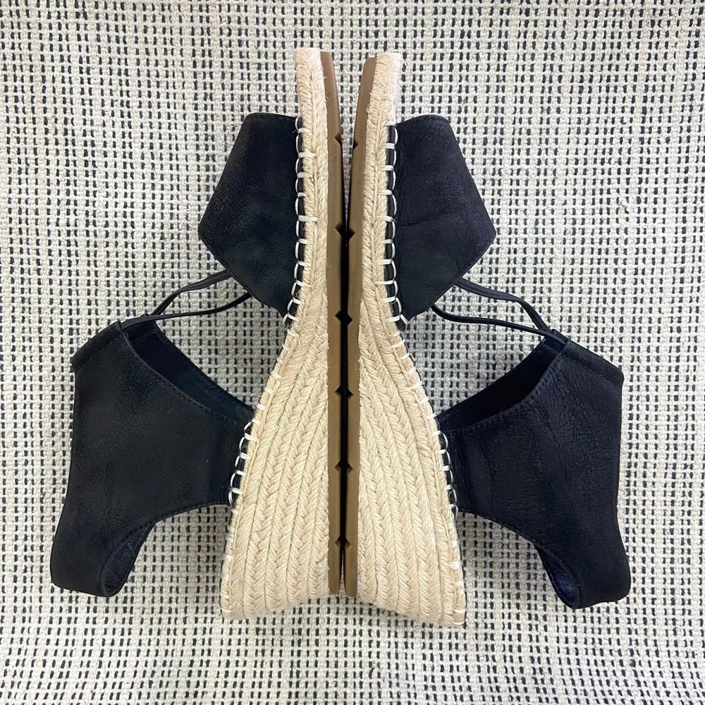 Eileen Fisher gently used
